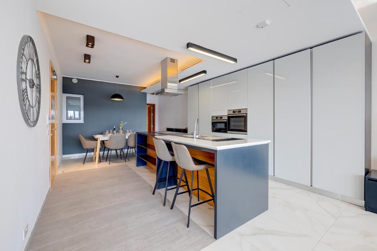 Luxury Apartment With Valletta And Harbour Views Sliema Kültér fotó